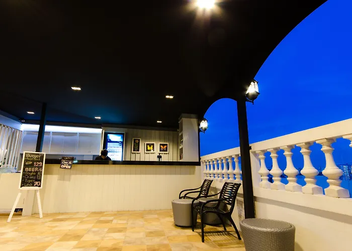 Khaosan Palace Hotell 3*