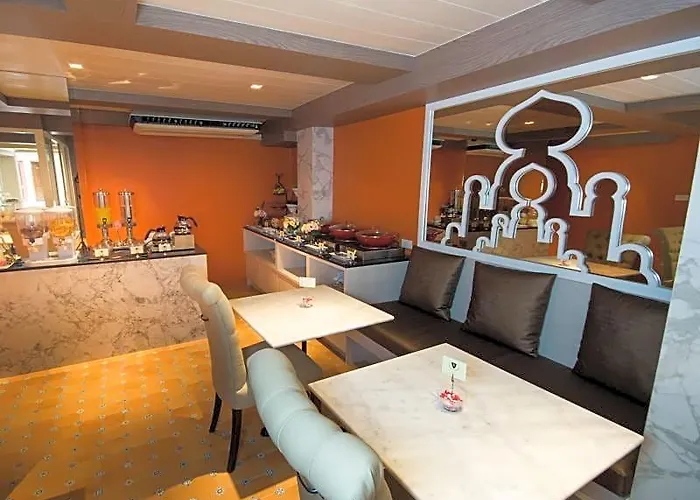Khaosan Palace Hotel 3*